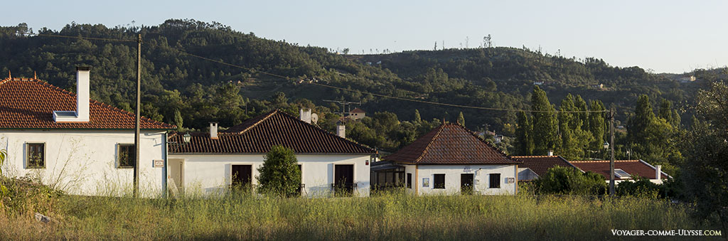Collines et toits d'Abiul