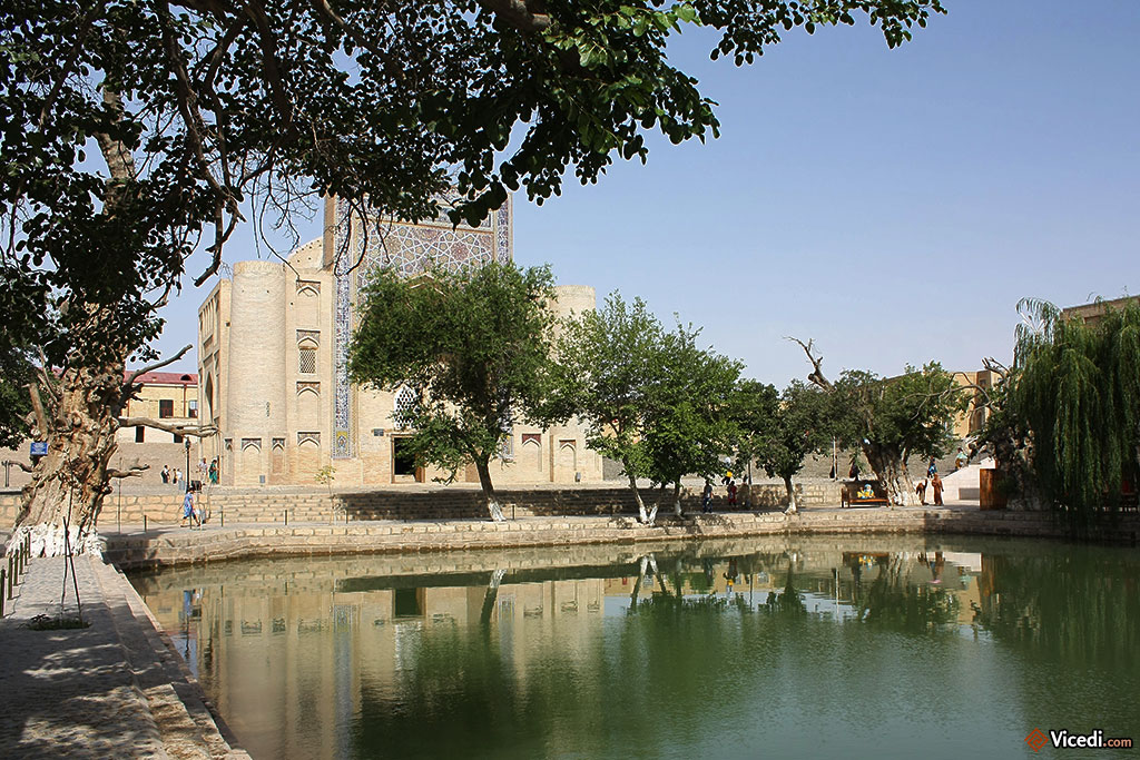 Liab-i-Haouz, « au bord du bassin » à Boukhara