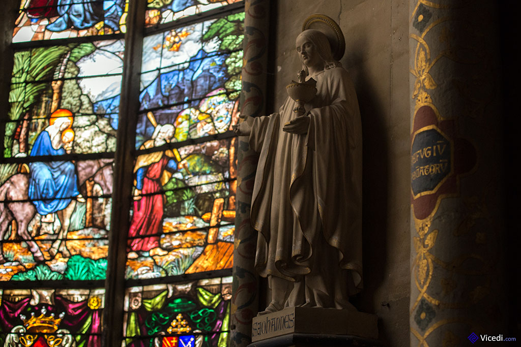 Statue de Saint Jean