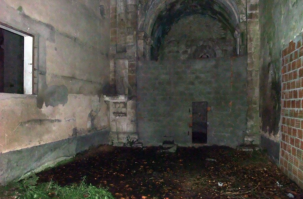 Briques d'usine dans le Monastère